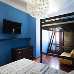 Colorful Apt In Milano