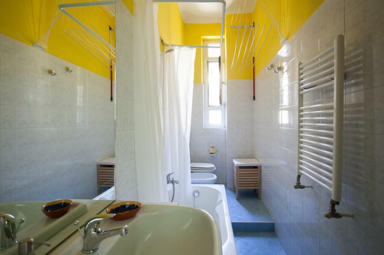 Colorful Apt In Apartment